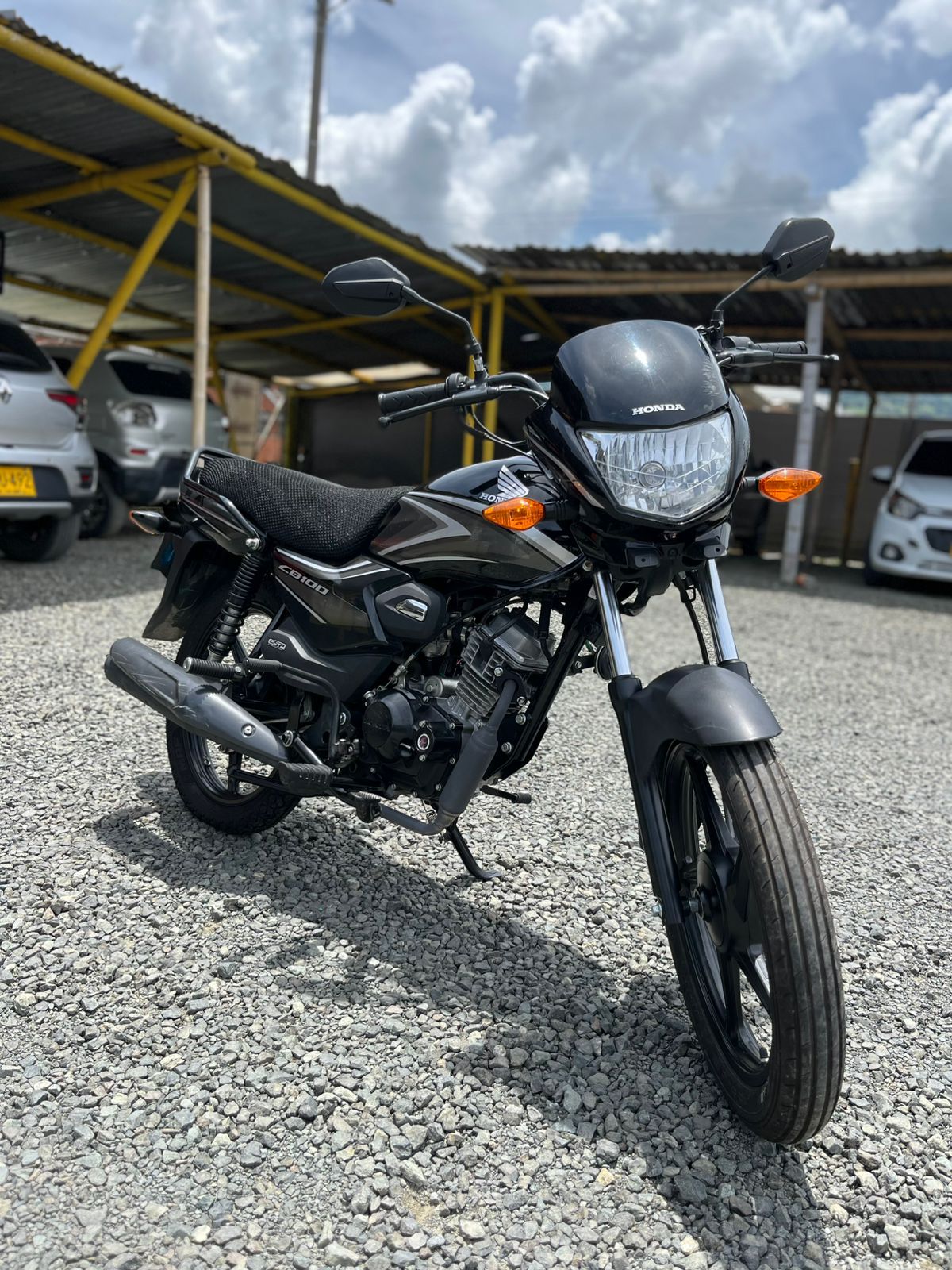 HONDA CB 100 – 2026